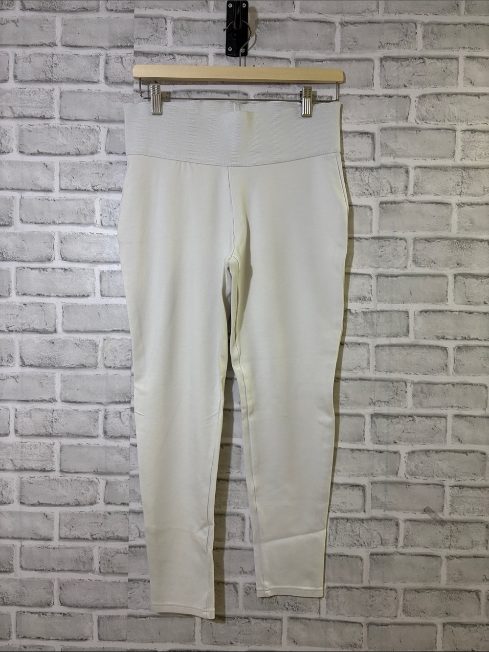High-Waist White Leggings, size 10-12